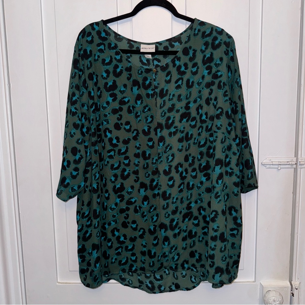 ✨ava & viv green & multicolor animal print 3/4 sleeve top✨